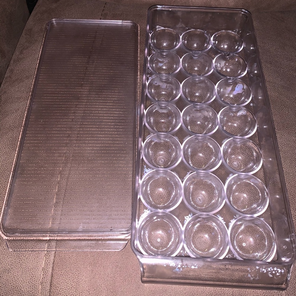 Acrylic Egg Container